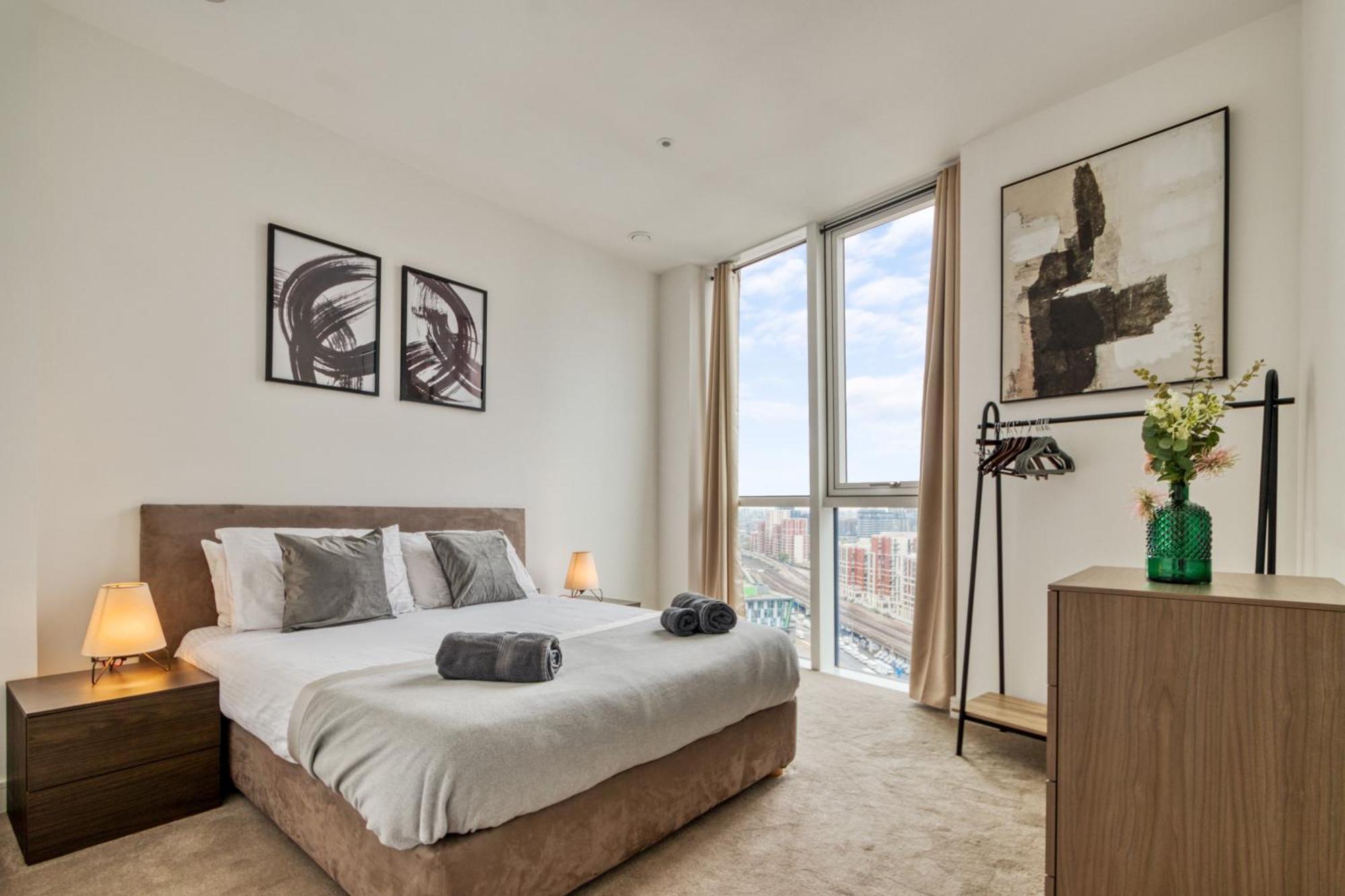 Stunning 360º View Luxurious Penthouse Apartment London Exterior photo
