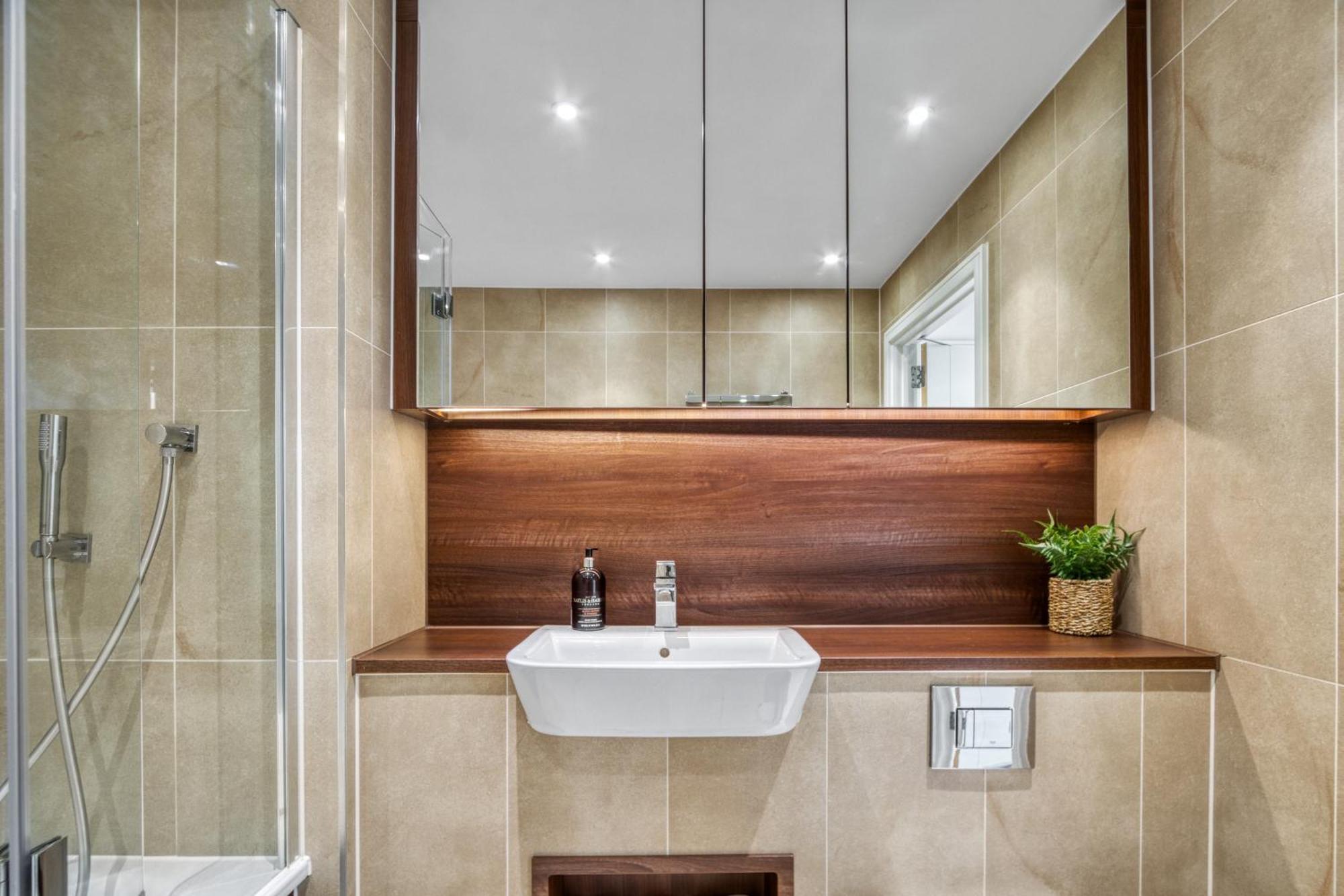 Stunning 360º View Luxurious Penthouse Apartment London Exterior photo