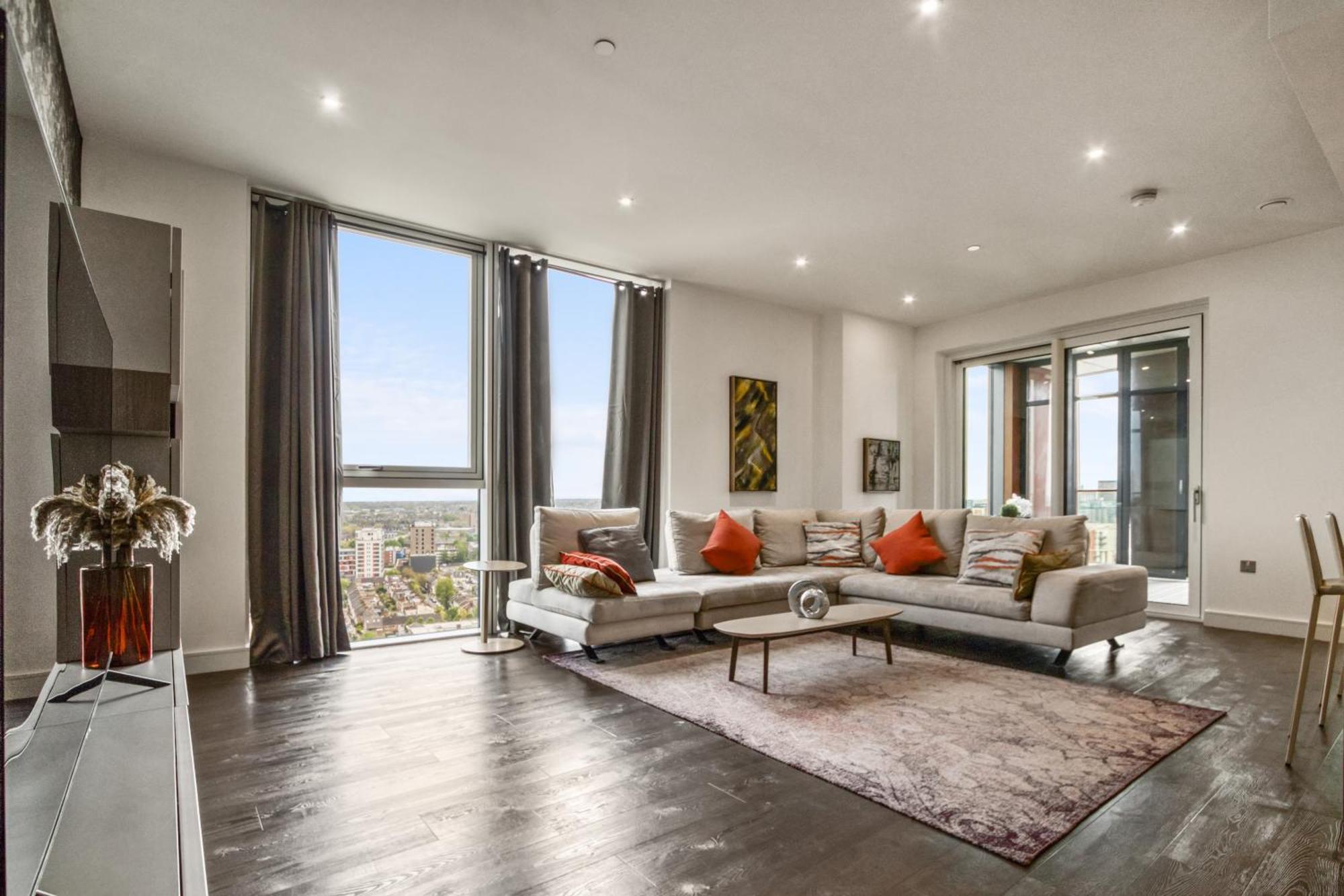 Stunning 360º View Luxurious Penthouse Apartment London Exterior photo